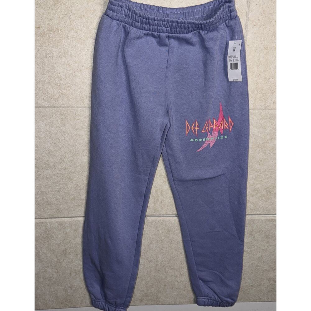 NWT Girls' Def Leppard Fleece Joggers Easter Egg Purple Size M